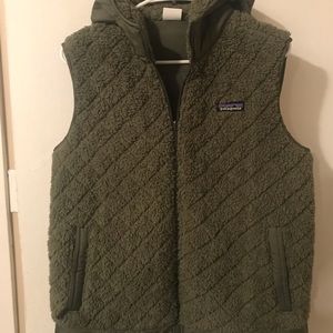 Patagonia reversible vest
